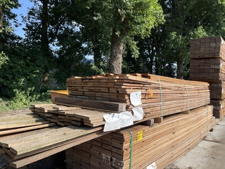 Ca. 191x Angelim Pedra beschoeiingsplanken, 20x100mm, lengte 27/350cm,